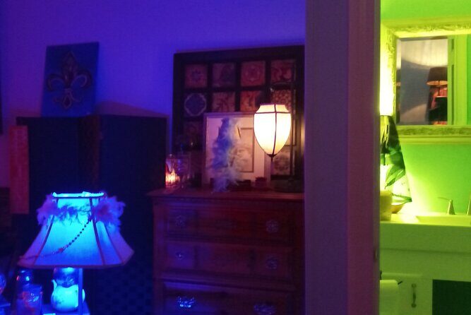 Private Tour and Seance at the House on Bourbon - What this Bourbon Street séance experience is really like