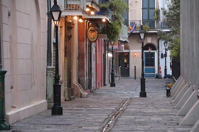 Spirits: New Orleans Cocktail & Ghost Tour - Cocktail stops without the sticker shock: what you pay for and how to control it