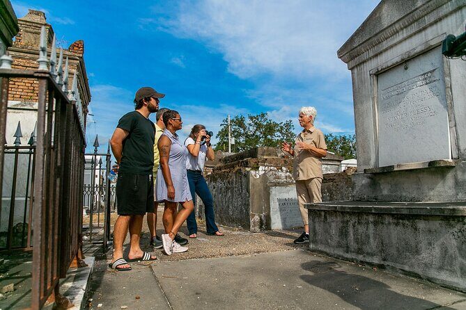 St. Louis Cemetery No. 1 Official Walking Tour - Why St. Louis Cemetery No. 1 is tour-only, and what that means for you