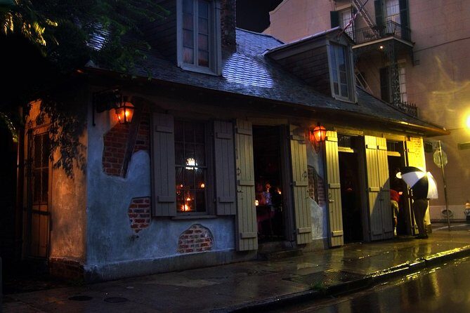 The French Quarter Haunted Tour - Stop 2: Jackson Square and the Quarter’s two tragedies