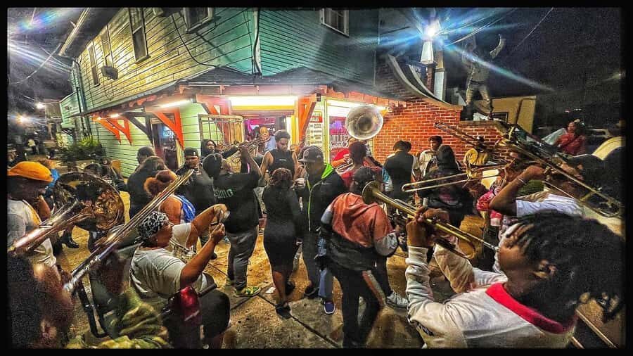 Treme Bar Crawl & Seafood Experience - Price and Value: Is $25 Worth It?
