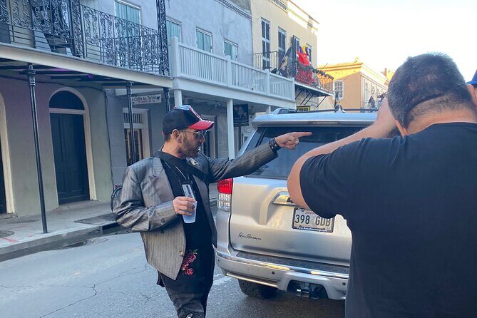 True Crime, Whores and Gore FQ Walking Tour - The halfway bar break and BYOB rules (no glass allowed)
