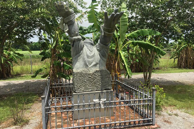 Two Plantation Tour: Oak Alley and Laura or Whitney - Laura Plantation: The Creole Plantation View (When It’s Your Match)