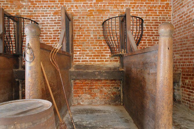 Urban Enslavement Tour at Hermann Grima House - The guide matters: what to listen for from Robert and Kelsy