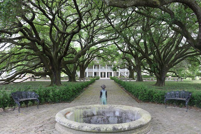 Whitney Plantation Tour from New Orleans with Pickup - New Orleans Pickup and the Bus Ride Through the Region