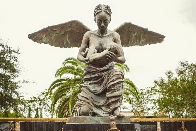 Whitney Plantation Tour with Narrated Bus Ride from New Orleans - Getting to Whitney Plantation from St. Louis Cathedral (9:00am start)