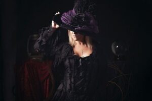 Witches Coven Walking Tour in New Orleans - Starting at 2727 Prytania St: arrive ready to walk